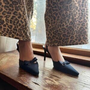 satin navy vintage kitten heels women's size 9  b
